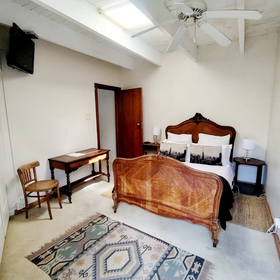 5 Bedroom Property for Sale in Beacon Bay Eastern Cape